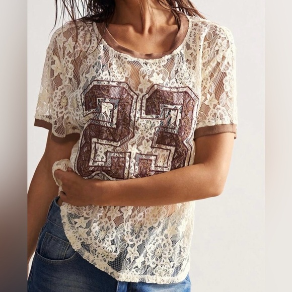Women's Cream Lace Top - Picture 2 of 11